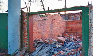 Демонтаж гаражей в Коркино, цена от 1779 руб. – услуги под ключ от 2Землекопа-Крк