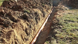 Копка траншей для водопровода в Коркино: цена за метр от 942 руб.